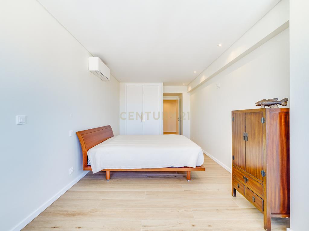 Luxuoso apartamento T4 em Lisboa com Vista e Acabamentos de Alta Qualidade - Image 23